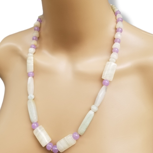 BEAUTIFUL VINTAGE PASTEL COLOR MARBLED ALABASTER STONE & GLASS BEAD NECKLACE - Picture 2 of 7